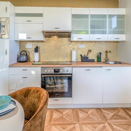 Stunning apartment in Mettmann with WiFi&2 Bedrooms Buitenkant foto