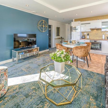 Stunning apartment in Mettmann with WiFi&2 Bedrooms Buitenkant foto