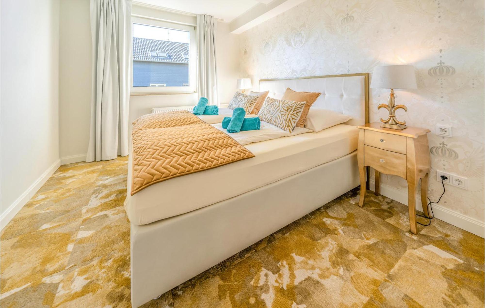 Stunning apartment in Mettmann with WiFi&2 Bedrooms Buitenkant foto