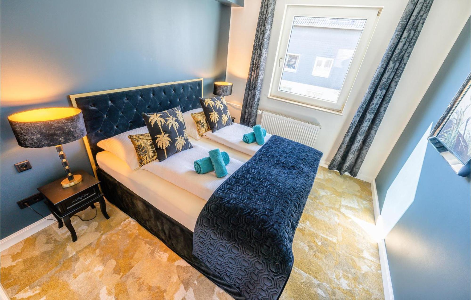 Stunning apartment in Mettmann with WiFi&2 Bedrooms Buitenkant foto